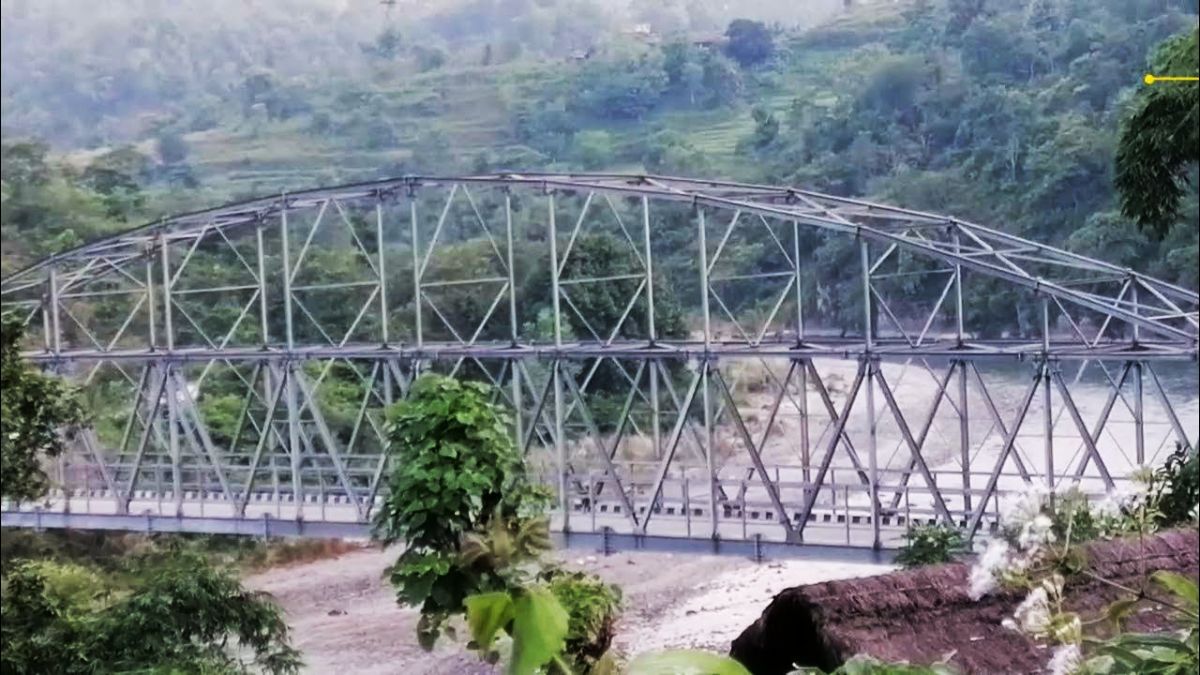 सदरमुकाम जोड्ने सभाखोला पुल खतरामा